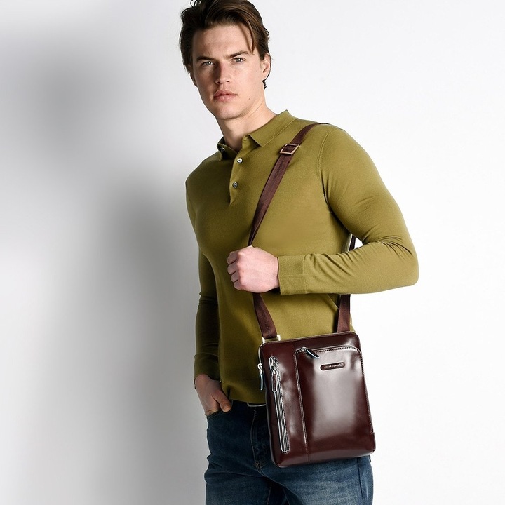 Produktbild Piquadro Blue Square – Umhängetasche mit doppelter Vortasche