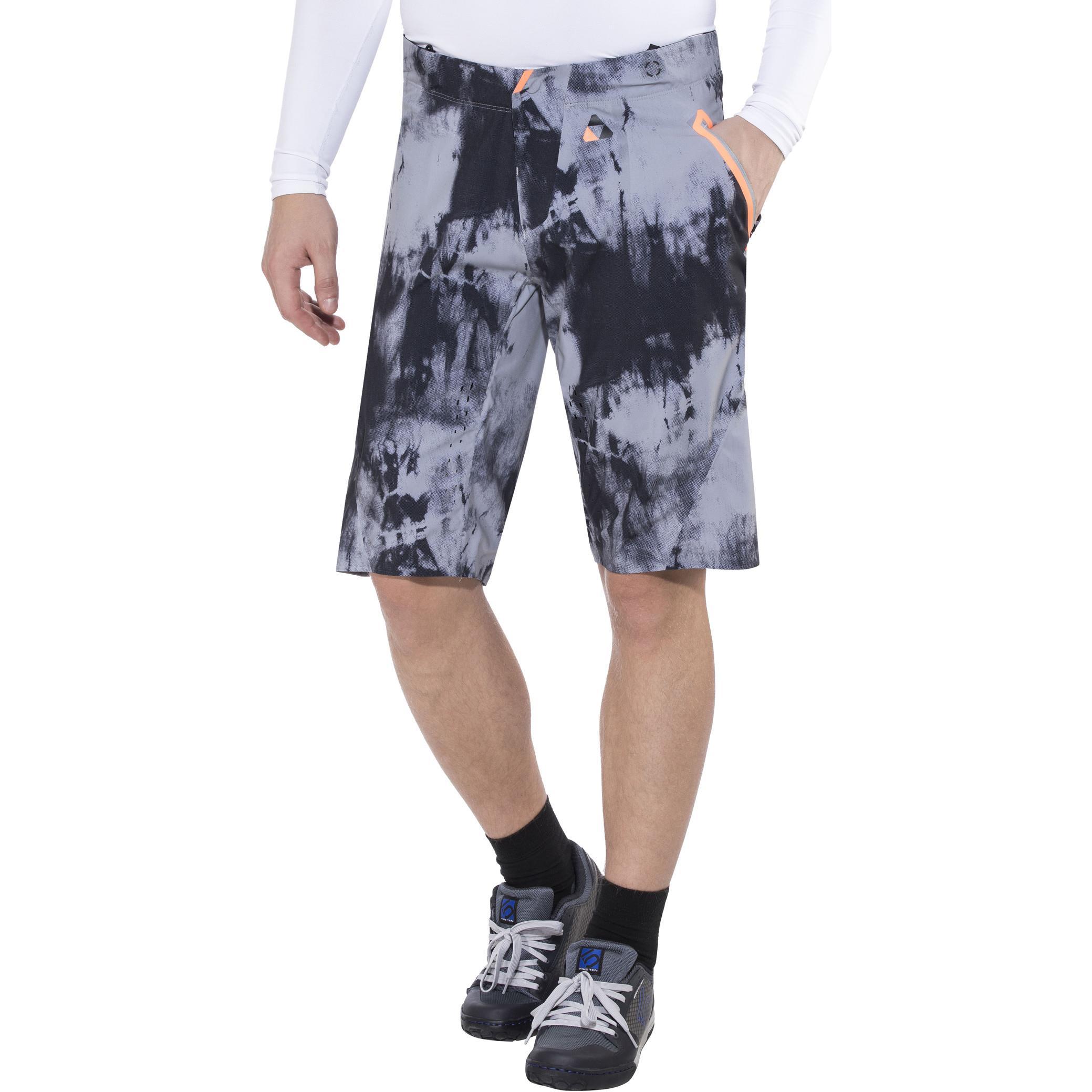 100%, Herren, Velohosen, Celium Shorts (32), Grau, 32