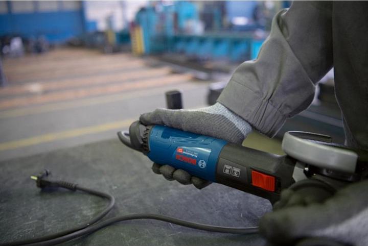 Immagine prodotto Bosch Professional Smerigliatrice angolare con X-LOCK GWX 17-125 S (125 mm)