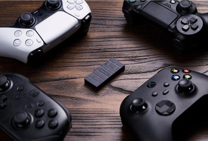 Immagine prodotto 8bitdo Adattatore wireless USB 2 (Mac, Lampone Pi 3, Windows, Switch)