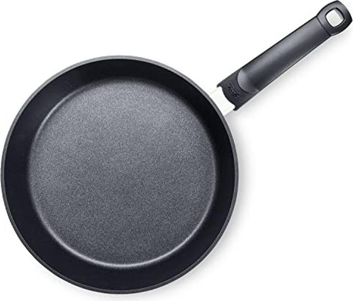 Actual product image Fissler Frying pan levital comfort with beading effect new version 26 cm INDUCTION (Frying pan, Aluminium, 26 x 6.50 cm)