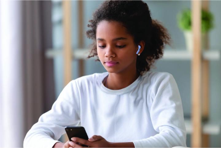 Actual product image Lexibook Disney Frozen In-Ear Headphones with Charging Box