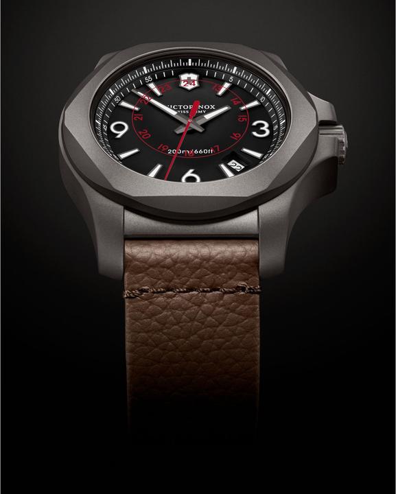 Immagine prodotto Victorinox I.N.O.X. Titanio (Orologio da polso analogico, Fatto in Svizzera, 43 mm)