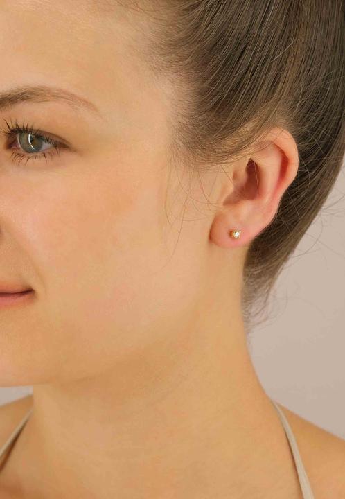 Actual product image Muau Stud earrings 4-handle setting (750/18K yellow gold)