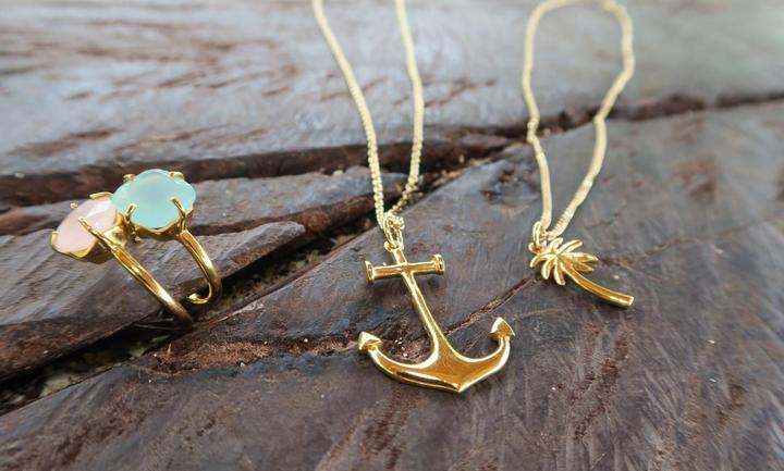 Actual product image Miaki The Aqua Chalcedony (56, 750/18 K Gold)