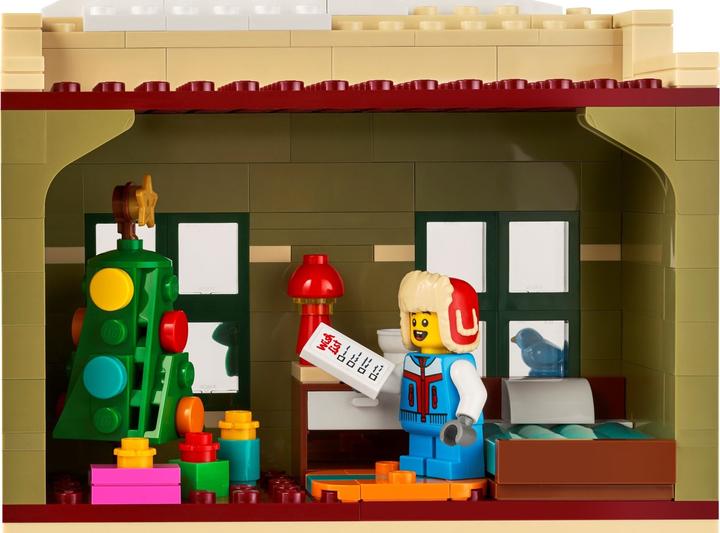 Image du produit LEGO La rue principale décorée pour Noël (10308, LEGO difficiles à trouver)