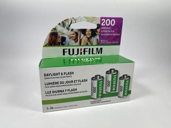 Actual product image Fujifilm 200 135-36 Trio