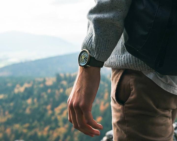 Produktbild Raymond Weil Freelancer GMT Worldtimer (42 mm)