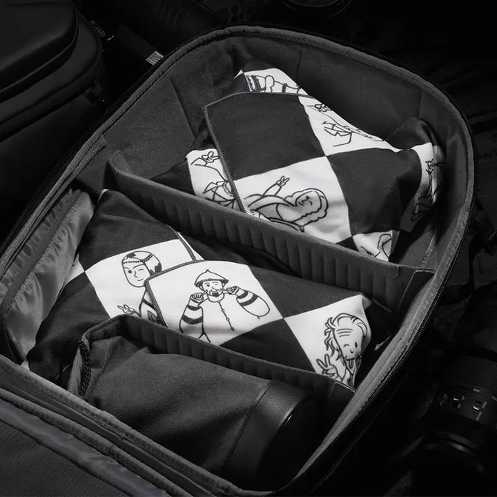 Produktbild Ulanzi 17 Inch Protective Wrap Black & White (Halterungsbügel)