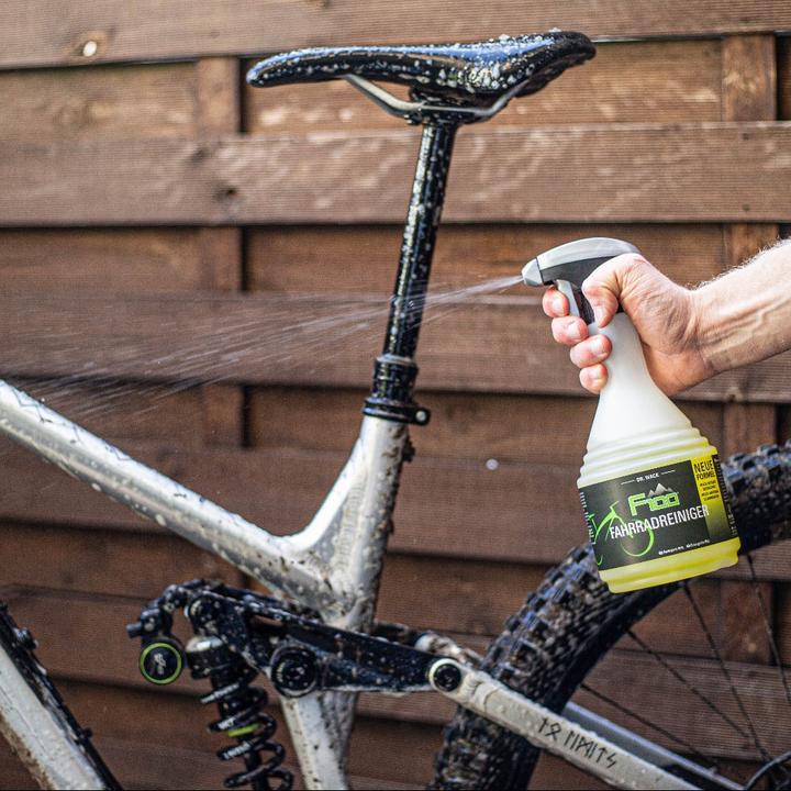Image du produit F100 Nettoyant pour vélos (100 ml, Lubrifiant universel, Nettoyeur de chaîne, Nettoyant pour freins, Nettoyant pour vélo)