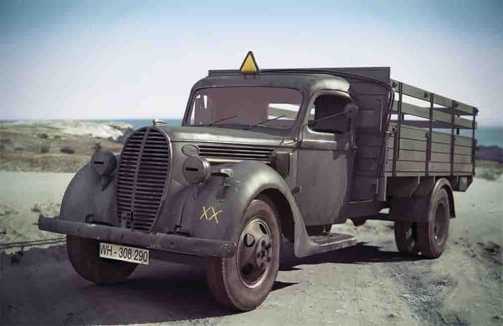 Actual product image ICM G917T 1939 Production