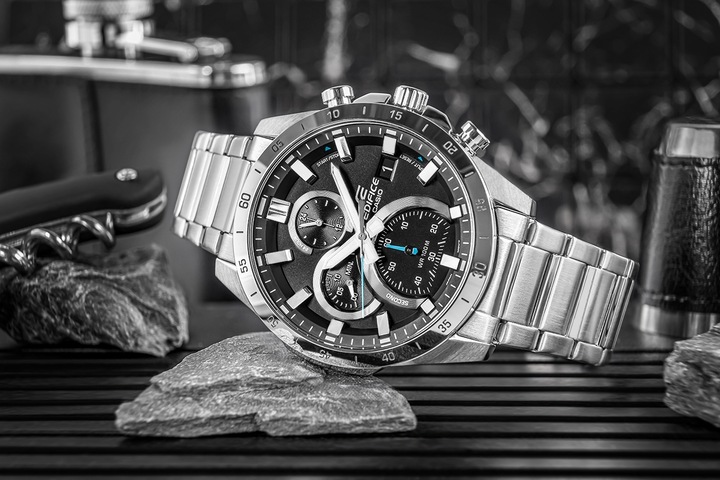 Actual product image Casio EFR-571D-1AVUEF (Chronograph, 47 mm)