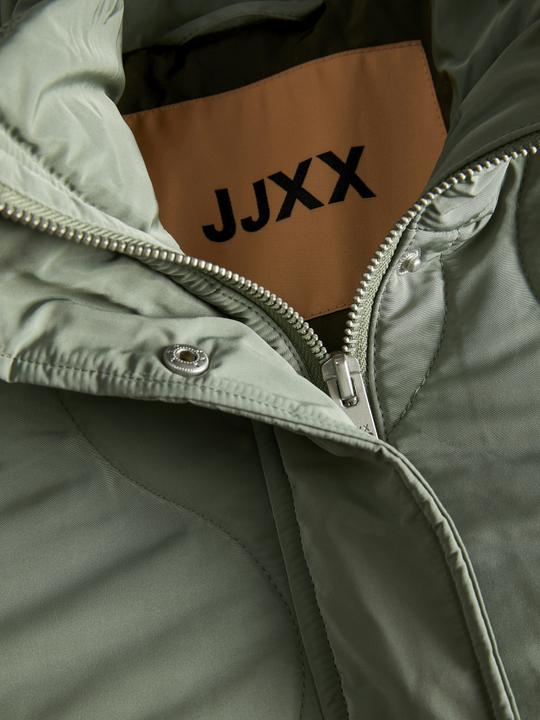 Actual product image JJXX Jxserena Quilted Vest Otw Ln (M)