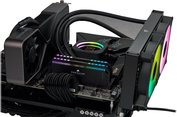 Produktbild Corsair Dominator Platinum RGB (2 x 16GB, 6200 MHz, DDR5-RAM, DIMM)