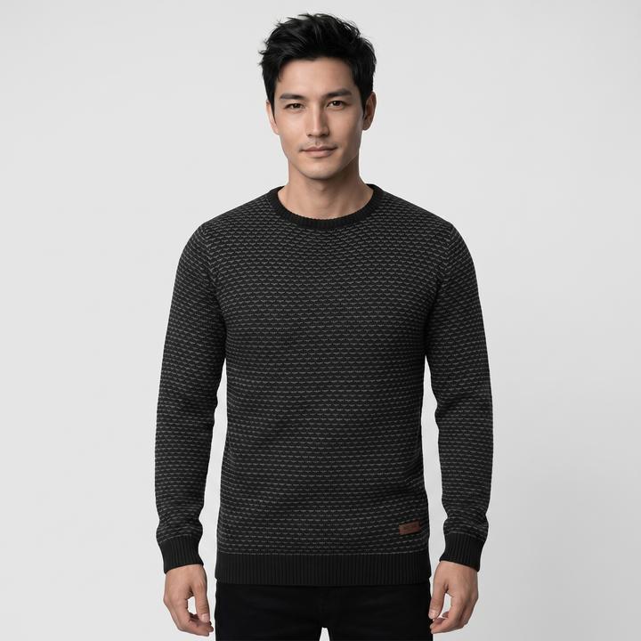 Black (999)