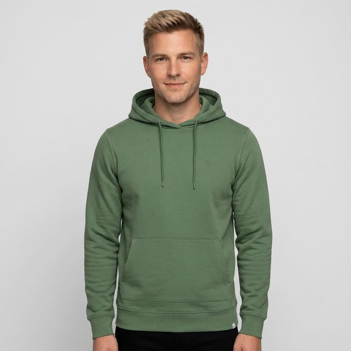 Elm Green (180121)
