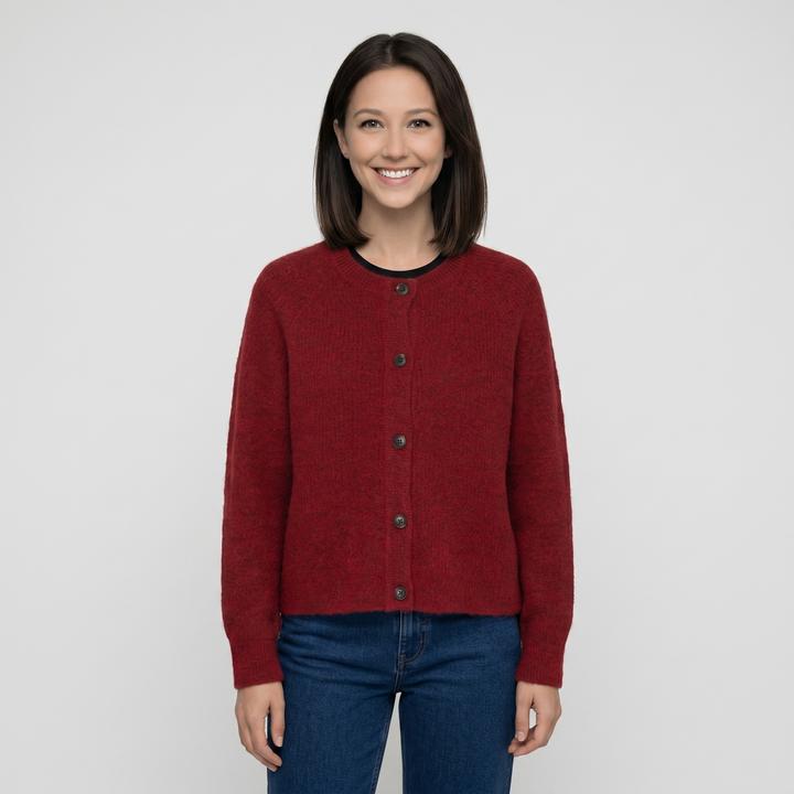 Equestrian Red, Rot