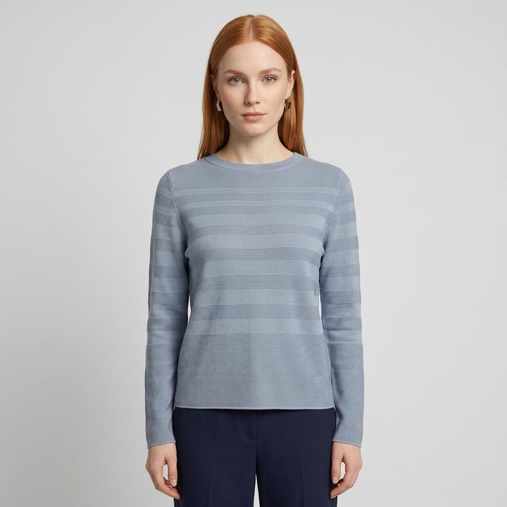 Blassblau